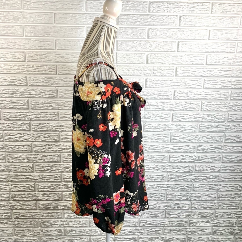 Staccato Multicolored Floral Cold Shoulder Top - Picture 5 of 7
